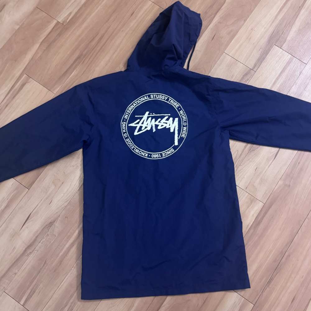 Stussy Navy windbreaker jacket with hood, snap buttons. Size XL, see photos.